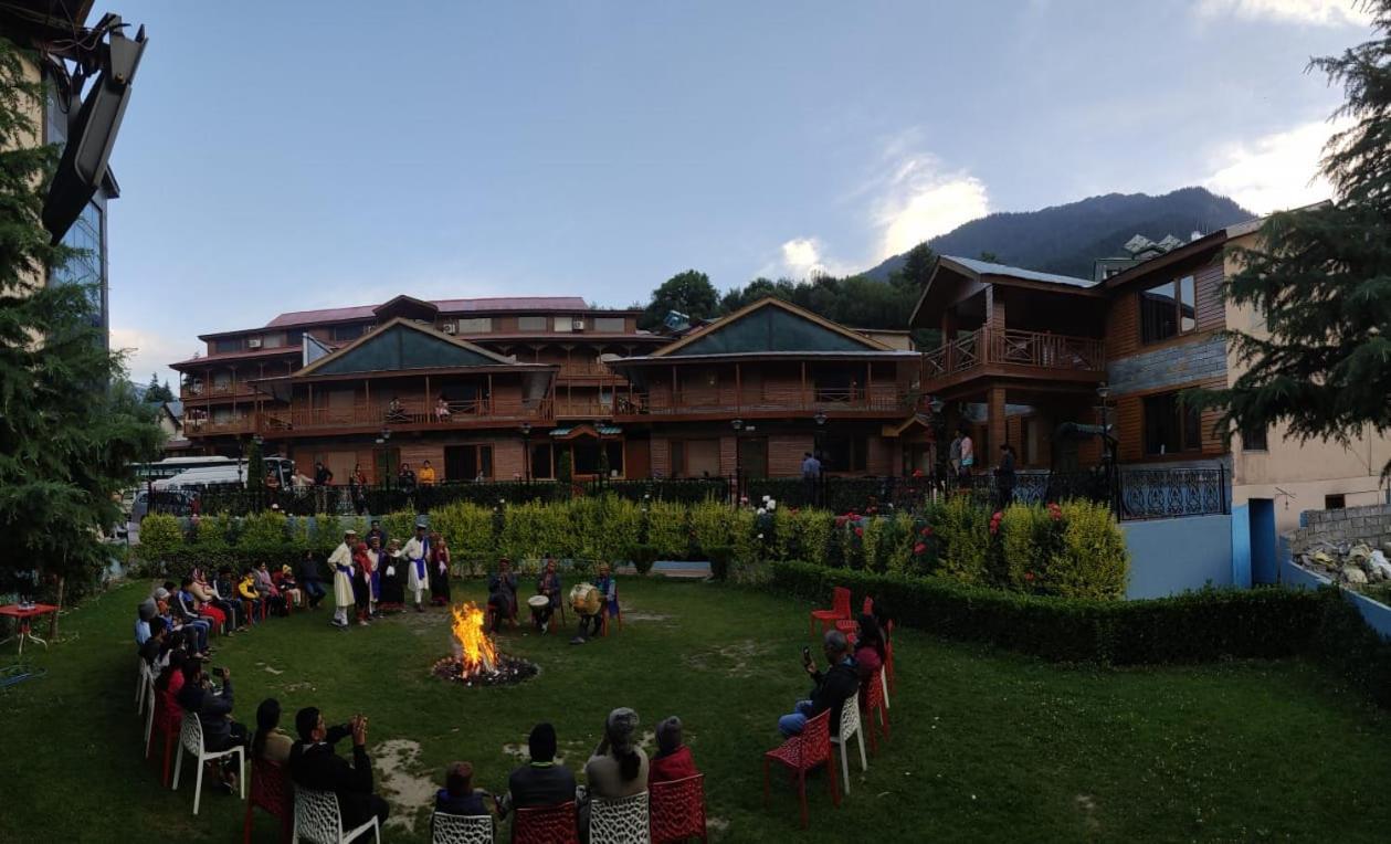 Himalayan Nomad Cottage, Manali ! All 2 Bedroom Independent Cottages ! Personal Lawn Every Cottage ! Parking ! Scenic Mountains View ! Spacious Rooms ! Екстер'єр фото