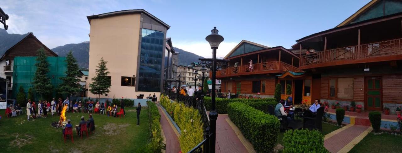 Himalayan Nomad Cottage, Manali ! All 2 Bedroom Independent Cottages ! Personal Lawn Every Cottage ! Parking ! Scenic Mountains View ! Spacious Rooms ! Екстер'єр фото