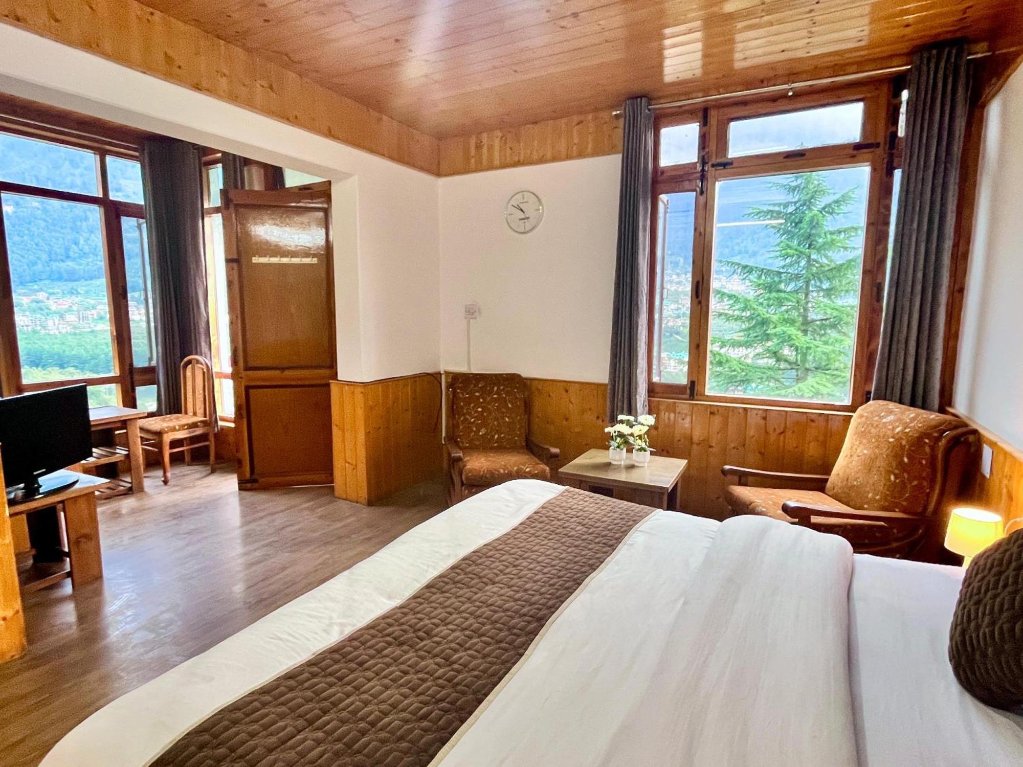 Himalayan Nomad Cottage, Manali ! All 2 Bedroom Independent Cottages ! Personal Lawn Every Cottage ! Parking ! Scenic Mountains View ! Spacious Rooms ! Екстер'єр фото