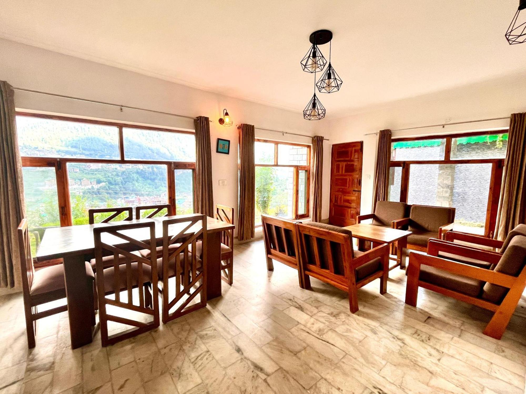 Himalayan Nomad Cottage, Manali ! All 2 Bedroom Independent Cottages ! Personal Lawn Every Cottage ! Parking ! Scenic Mountains View ! Spacious Rooms ! Екстер'єр фото