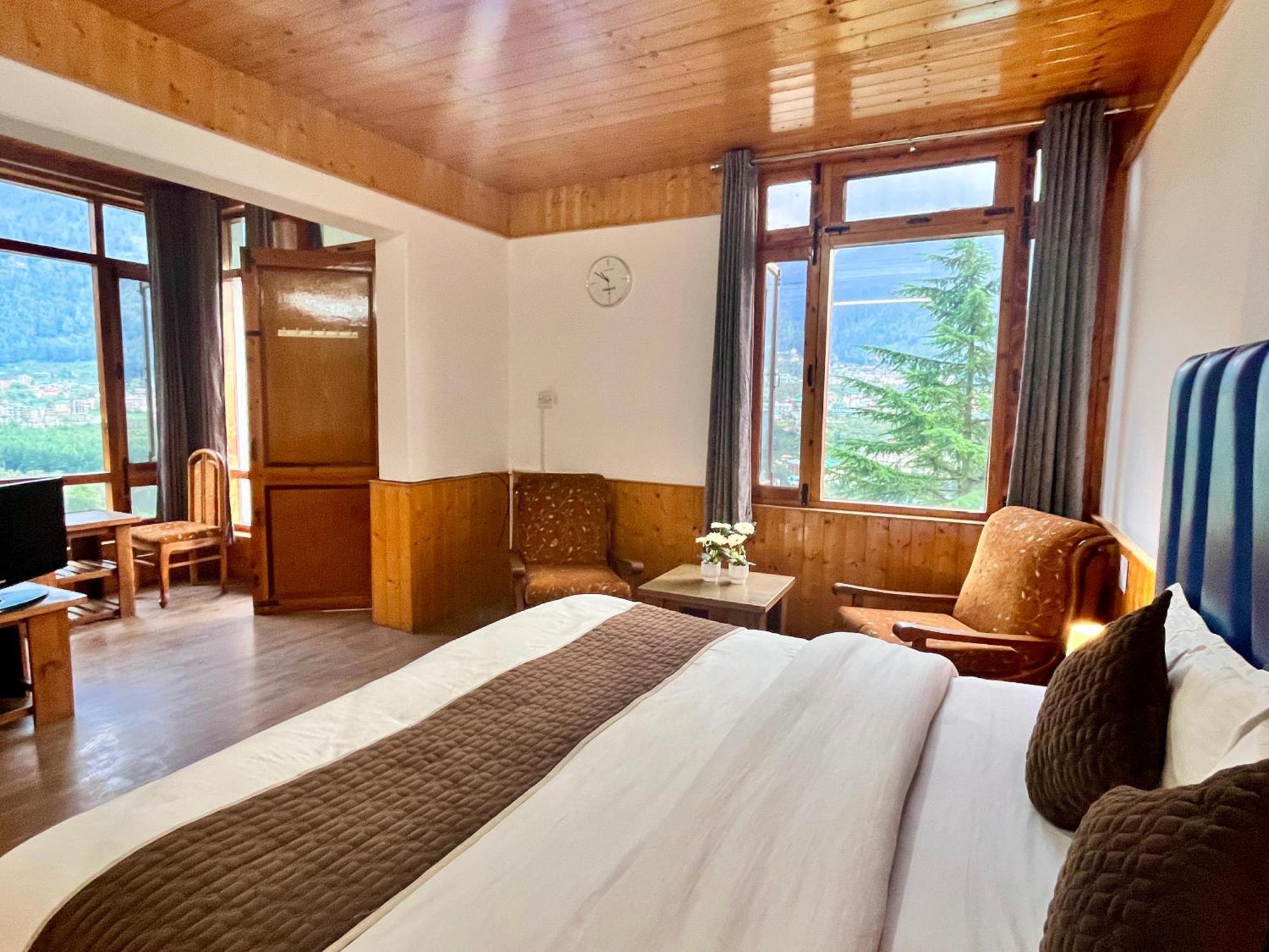 Himalayan Nomad Cottage, Manali ! All 2 Bedroom Independent Cottages ! Personal Lawn Every Cottage ! Parking ! Scenic Mountains View ! Spacious Rooms ! Екстер'єр фото