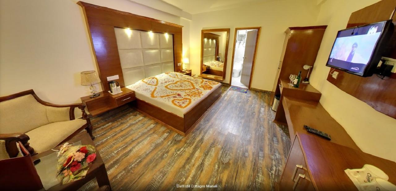 Himalayan Nomad Cottage, Manali ! All 2 Bedroom Independent Cottages ! Personal Lawn Every Cottage ! Parking ! Scenic Mountains View ! Spacious Rooms ! Екстер'єр фото