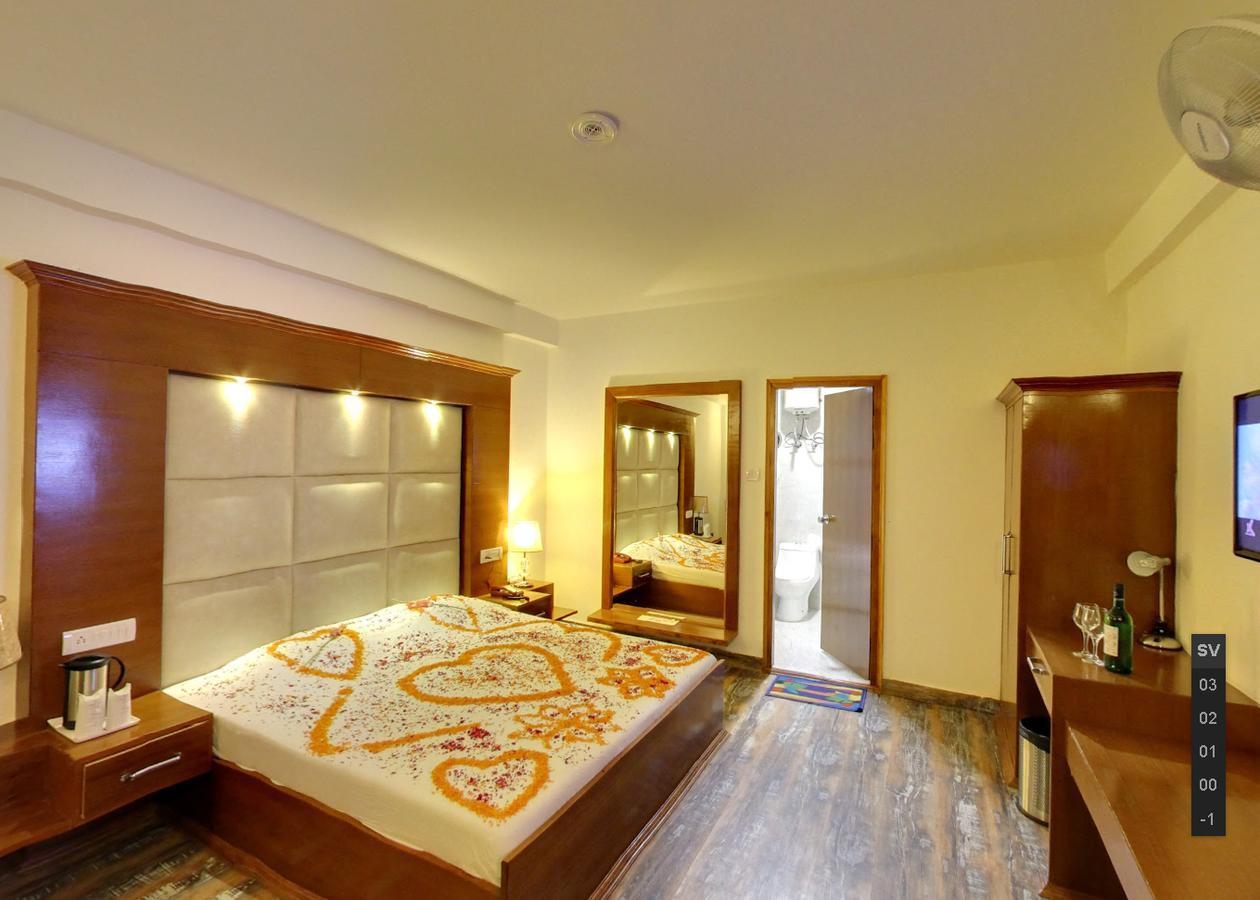 Himalayan Nomad Cottage, Manali ! All 2 Bedroom Independent Cottages ! Personal Lawn Every Cottage ! Parking ! Scenic Mountains View ! Spacious Rooms ! Екстер'єр фото