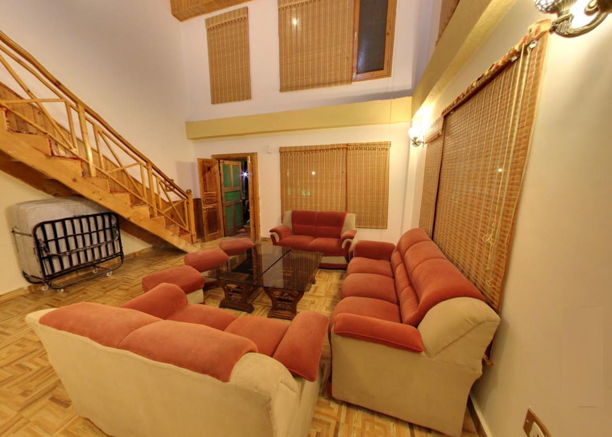 Himalayan Nomad Cottage, Manali ! All 2 Bedroom Independent Cottages ! Personal Lawn Every Cottage ! Parking ! Scenic Mountains View ! Spacious Rooms ! Екстер'єр фото